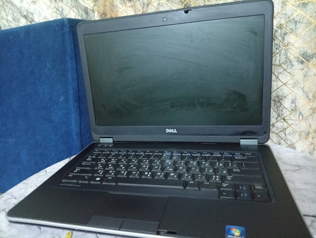 Dell E6440 • كور آي7 • 256GB SSD