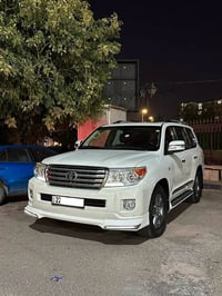 لاندكروزر V8 • ٢٠١٥ • رقم اربيل