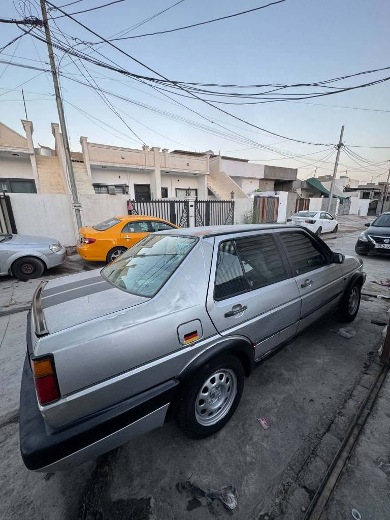 جیتا مودیل1991
رقم كركوك  سیارە بدون صبغ بدون ضرر
سنویە منتهی شرط تحویل بسمنا
محرك18 خمسە کیر  عادی
تدفئه شغال مظبوط 
تاخم صدر خلفی كل جدید بدون نواقص
كهربیات شغال شرط 
 لایتات مونظمه LEd
سستم سماعات ایپمی فایر 
تربع تیارات جدید ویل بلادی فولكس واكن
دواخل وضع شركه 
بطاقه بنزین ویا 
مكان سیاره كركوك دروازه الی یرید خابر رقم سعر 28
***********
*********** كركوك, العراق
