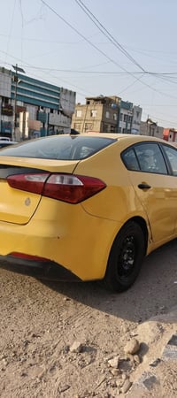 للبيع فقط نوع سياره / فورتي وارد امريكي   موديل / 2016 لون أصفر  حجم ا...