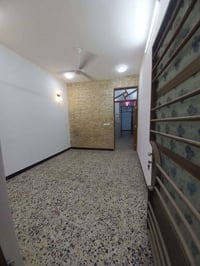 بيت للإيجار • ٥٠م • الشعب