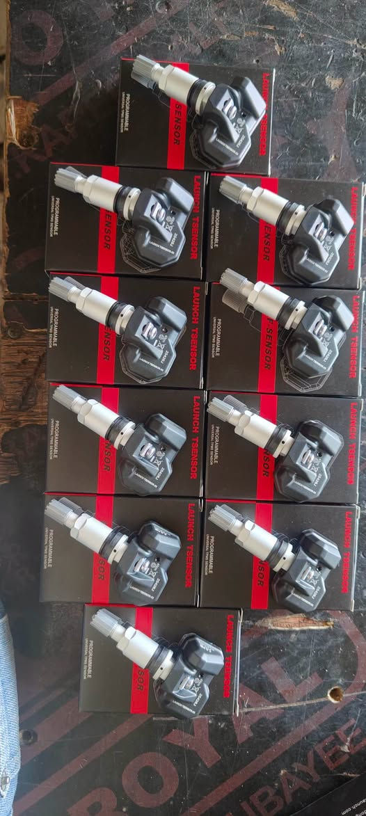 تخلص من إشارة التحذير  حساسات ضغط الإطارات الأصلية (TPMS) 100%
السعر الحساس والبرمجة 18000 ألف التك الواحد 
العنوان الرميثة الشارع العام مركز الجوادين نهاية الحي الصناعي رقم الهاتف*********** اياد الغانمي 
يتوفر حساس الاطارات لجميع انواع السيارات الامريكي دوج جارجر دوج كلايسر 
أوباما كل الموديلات و الامبالا كل الموديلات 
لا تخاطر بسلامتك على الطريق؛ حافظ على كفاءة إطاراتك حساسات مراقبة ضغط الهواء الأصلية الذكية .
​قراءة دقيقة وفورية: يمنحك تنبيهاً لحظياً لأي نقص في ضغط الهواء أو ارتفاع في حرارة الإطار.
🔋 بطارية انتاج جديد : عمر بطارية طويل ومقاومة ممتازة للظروف الجوية الصعبة.
