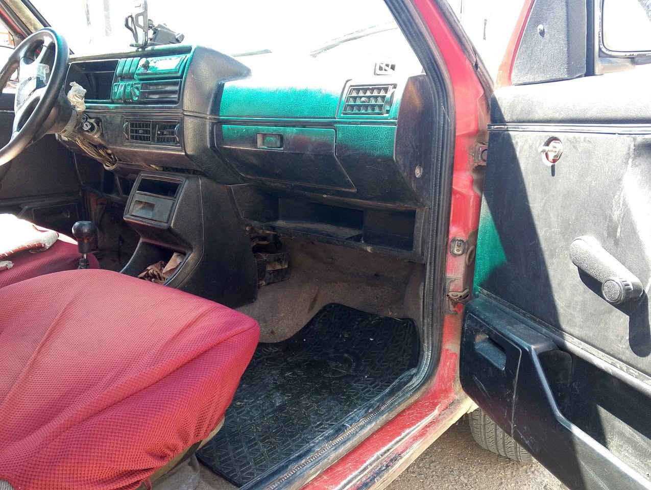 سلام عليكم گولف موديل89 كابون ماستر شرط التحويل والوكالة محرك وكير شرط و طخم تاير  ***********
