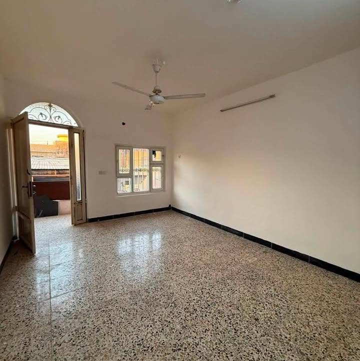 🏡مشتملات عدد 2 للايجار طابق ثاني موقع مميز 

تفاصيل/غرفتين نوم و هول و استقبال و مطبخ و صحيات 

 📍شارع القدس مقابل مصرف اهلي العراقي 

✅مساحه 150 متر 
✅ منطقة هادئه و سعر مميز جداً 
✅ موقع ممتاز وقريب من الخدمات
✅ مناسب للسكن العائلي  
 
السعر/ 300 الف دينار 

📍 الفيصل للعقارات
كركوك – شارع القدس
قرب مصرف أهلي العراقي

نقدّم لكم أفضل الفرص العقارية للبيع والشراء والإيجار،
بخبرة وثقة ومتابعة دقيقة لحد إتمام الاتفاق.

🏡 بيوت – أراضي – محلات – استثمار
📞 للاستفسار:***********
***********
