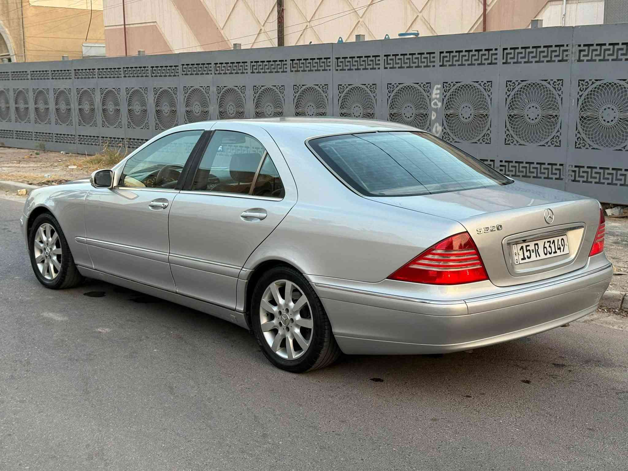 مرسيدس غواصه s320 موديل 2000 اصل
باب قصير المرغوب ،، محرك سته سلندر البلاد v6
فول مواصفات ،، نظام جوبلس ،، فتحه ،، برده كهرباء ،، كشنات كهرباء ،، مري شفط ،، وبعد بيها هوايه مواصفات
السياره صبغ عام اثر جراد مكفوله من المعجون والضربه والخياس ،، السياره جاهزه من كل النواحي بدون اي نقص شرط الفحص ،، رقم انبار مشروع وطني تحويل بأي مكان عادي ،، المكان بغداد حي الخضراء 
السعر 98 ورقه 
***********
