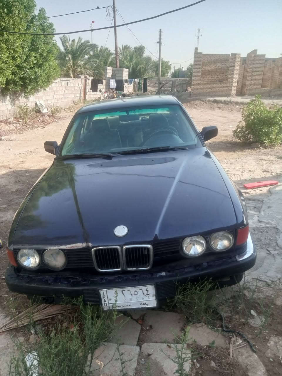 سياره بي ام دبليو موديل 91بغداد حلوه كير ومحرك مكفولات سياره احلا من الصوره تحويل مباشر سعر35وبيه شويه مجال للشرائح اتصال عل رقم***********
