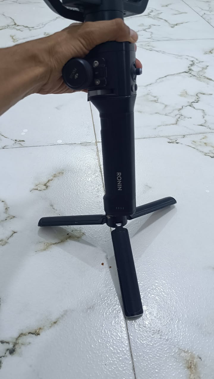 رونين اس  للبيع مع الصندوق الخاص بالرونين

شغال شرط الفحص 

عنواني الناصرية مركز  قرب المستشفى التركي 

السعر 250 وبي مجال

***********
