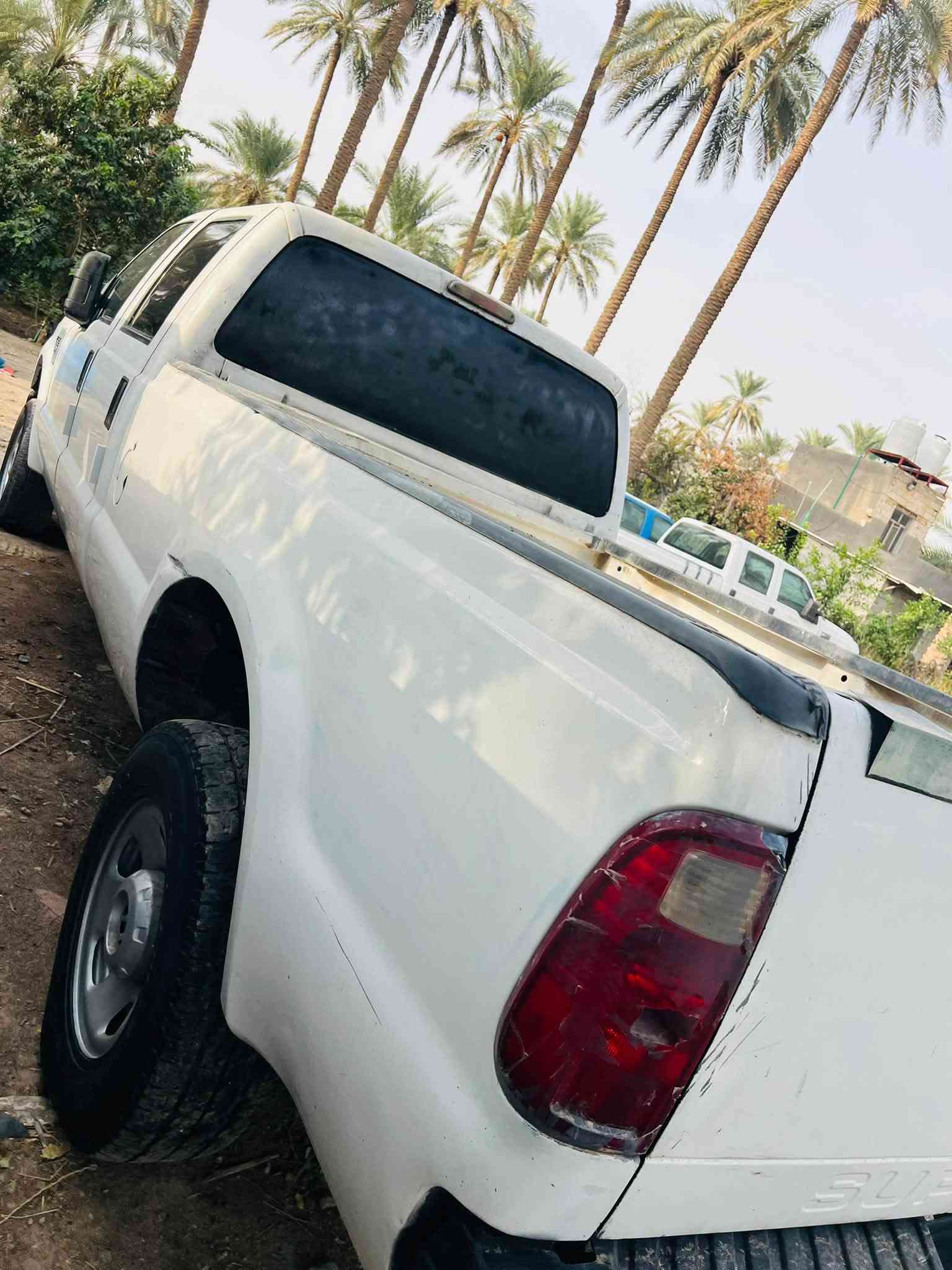 فورد F350 • بنزين • ترقيم كربلاء