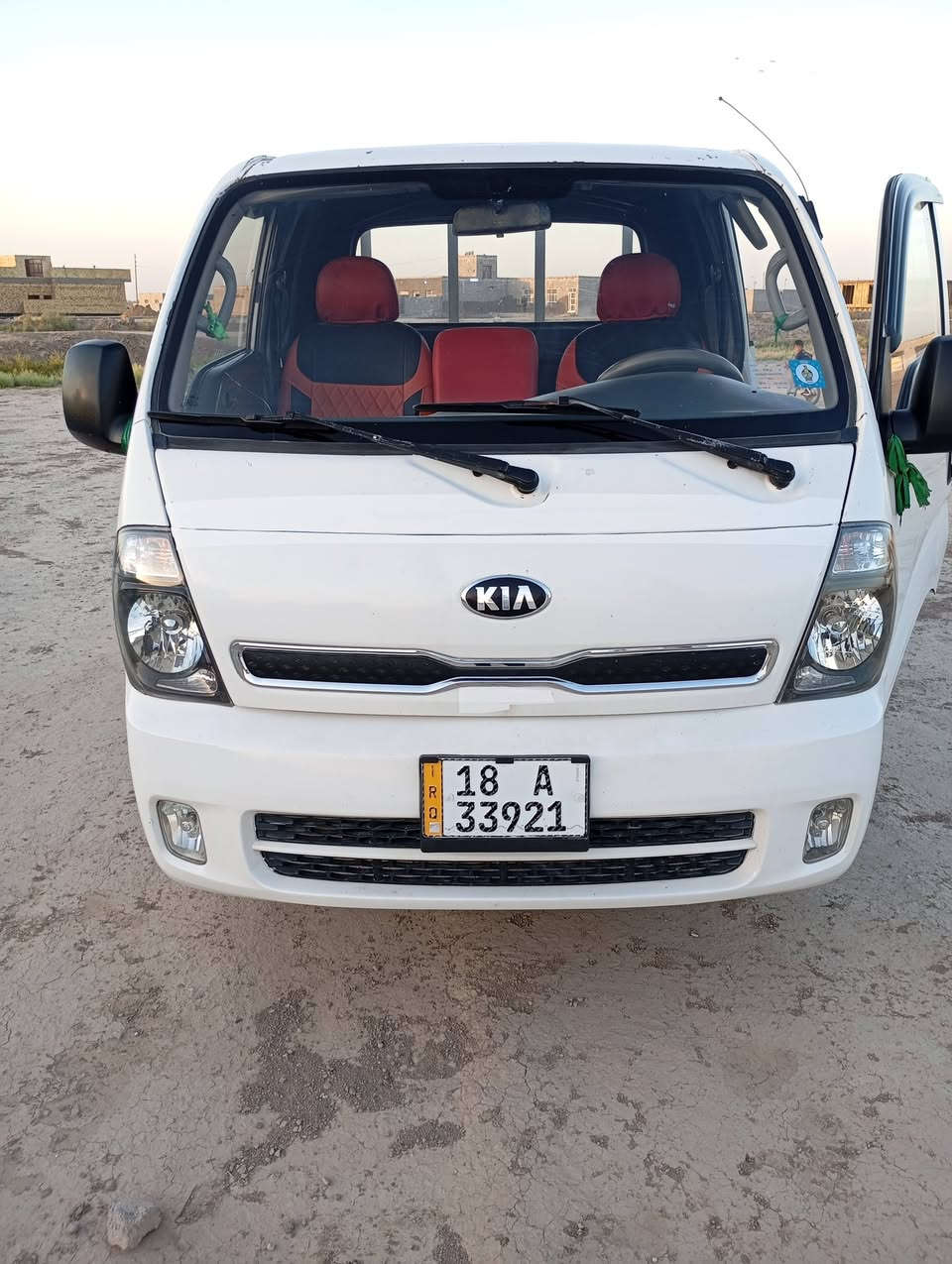 كيا بنكو موديل 14رقم بابل انكليزي لل30تحول مباشر مكفولة كشر ومحرك وكير وحدادية عدى بنيد مبدل اصلي مكانها الشوملي اخوان اني مكلف بالنشر مو صاحب السيارة اتصلو براعيها***********
