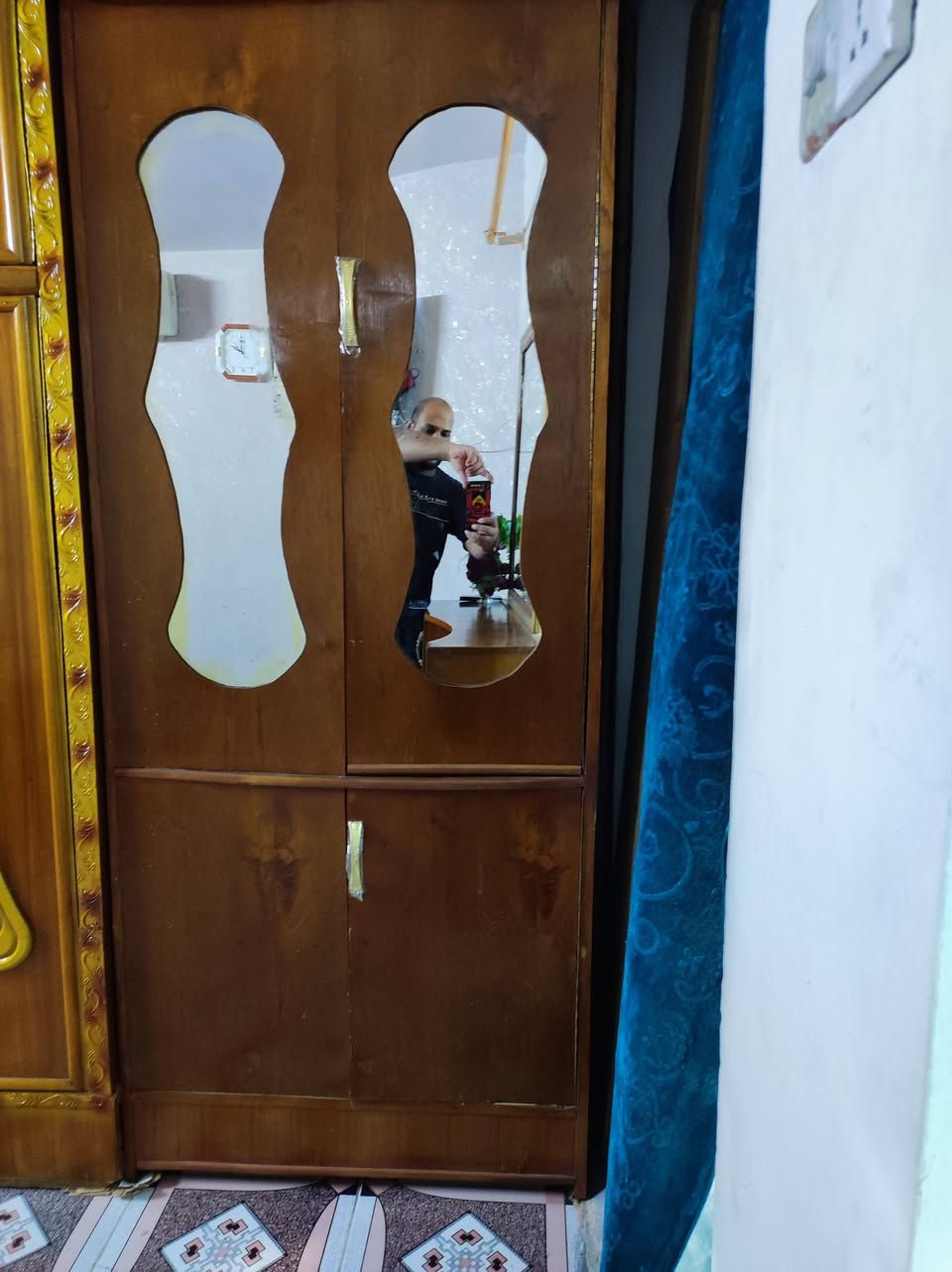 السلام عليكم عيني عندي غرفه مستعمله قليل هي والفراش مالتها الفراش مالتها بالكيس الله ش الله شاهد نظيفه كلش السعر مالتها 750 وبيها مجال قليل ***********
