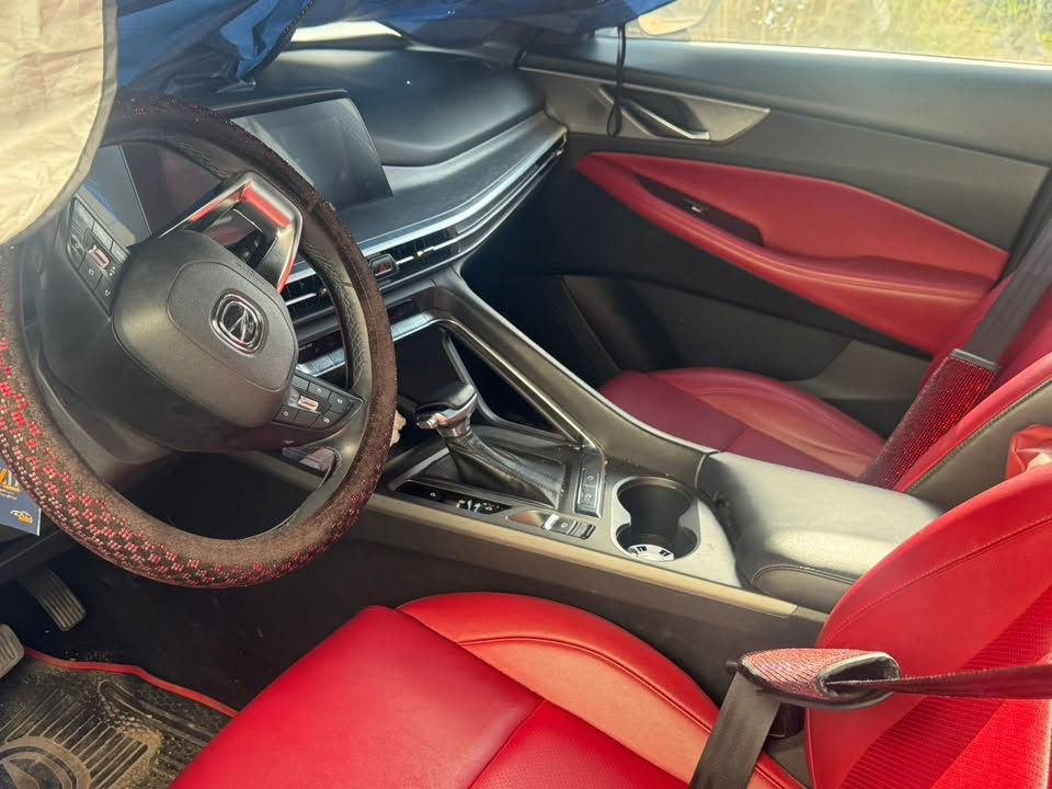شنانجان cs35 موديل 2023 رقم اربيل السياره باسمنه وخارجه من الضمان التحويل مباشر  بيه سونار مرفق بالصور ماشيه 66 قابله للزياده السعر 130 ورقه وبيه مجال بسيط 
التواصل ***********
