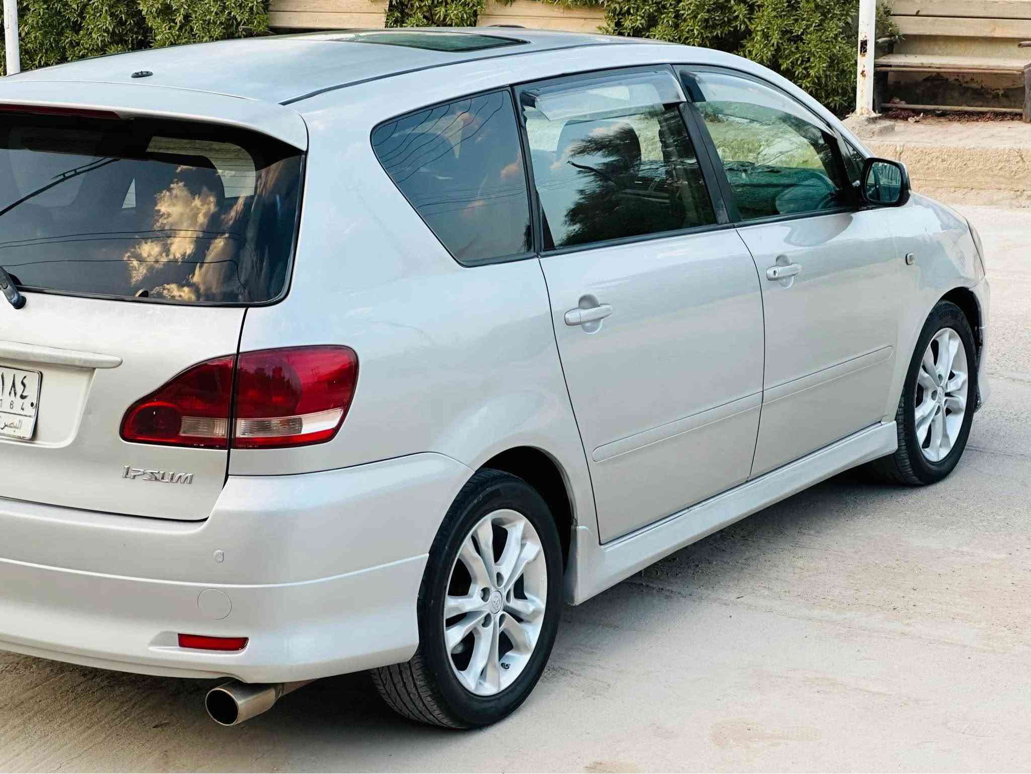 ابصم  مديل 2004اصل سعر 95 قابل للتفاوض الاستفسار اتصل ***********بيه قطعتين صبغ اثر جراد مكفوله كفاله عامه ضربه وصبغ وتبديل مواصفات تو ويل اصل شاشه تحكم سترين مري شفط 7 راكب 3  قطع تبريد مكينه 2400 مكينه وكير مكفولات حداديه جديده تخم تاير تبريد ثلج ❄️ مشروع وطني مكان سياره ذي قار سوك الشيوخ Tessalit, Kidal
