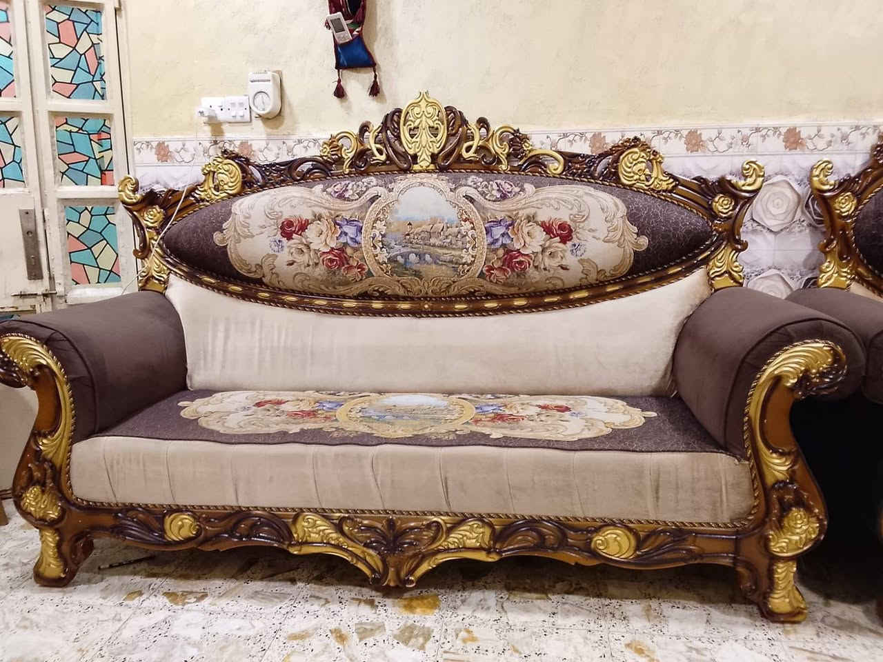 كنب • ١٠ مقعد