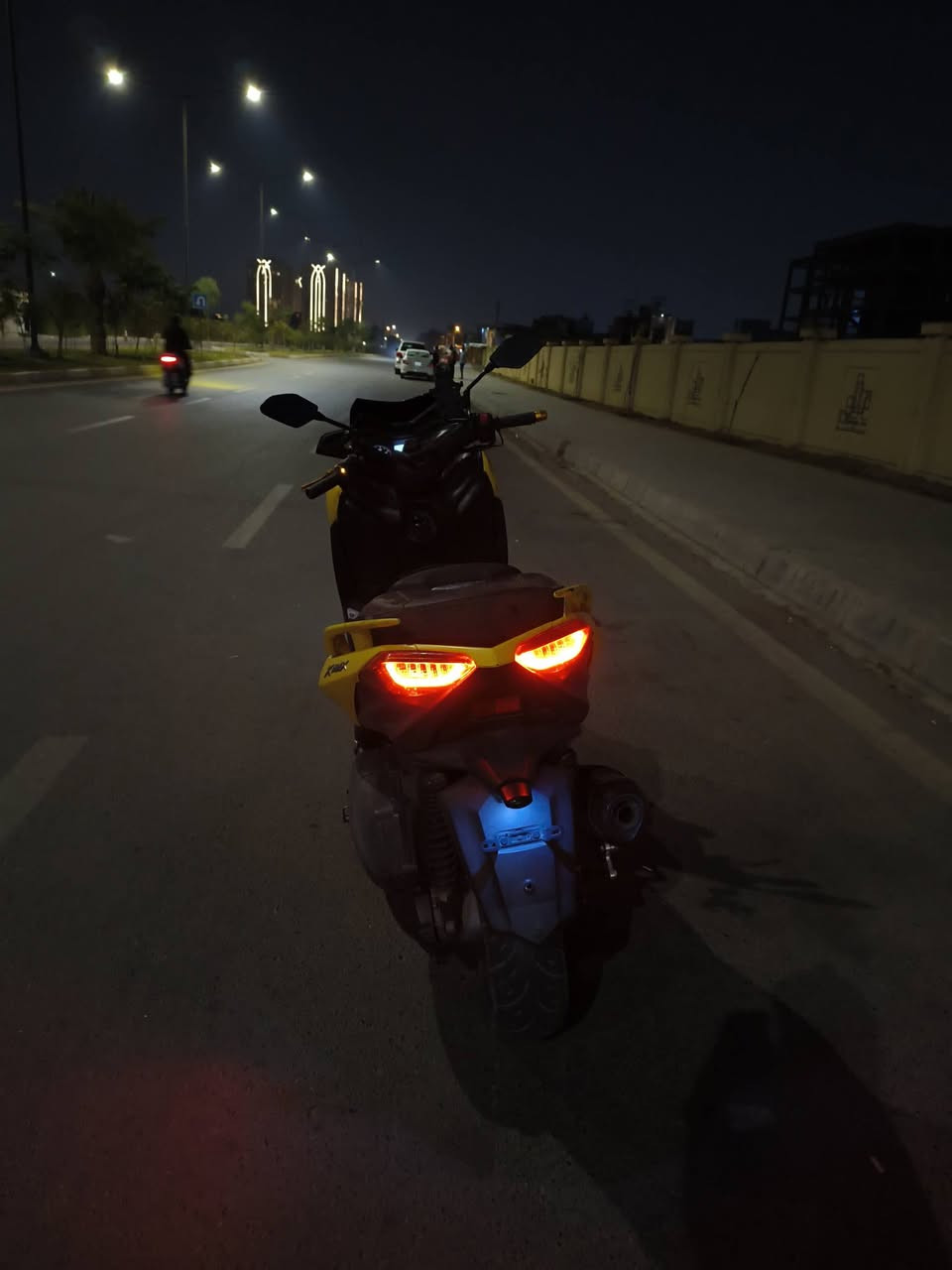 اكس ماكس • ٢٥٠ • ٢٠٢٠