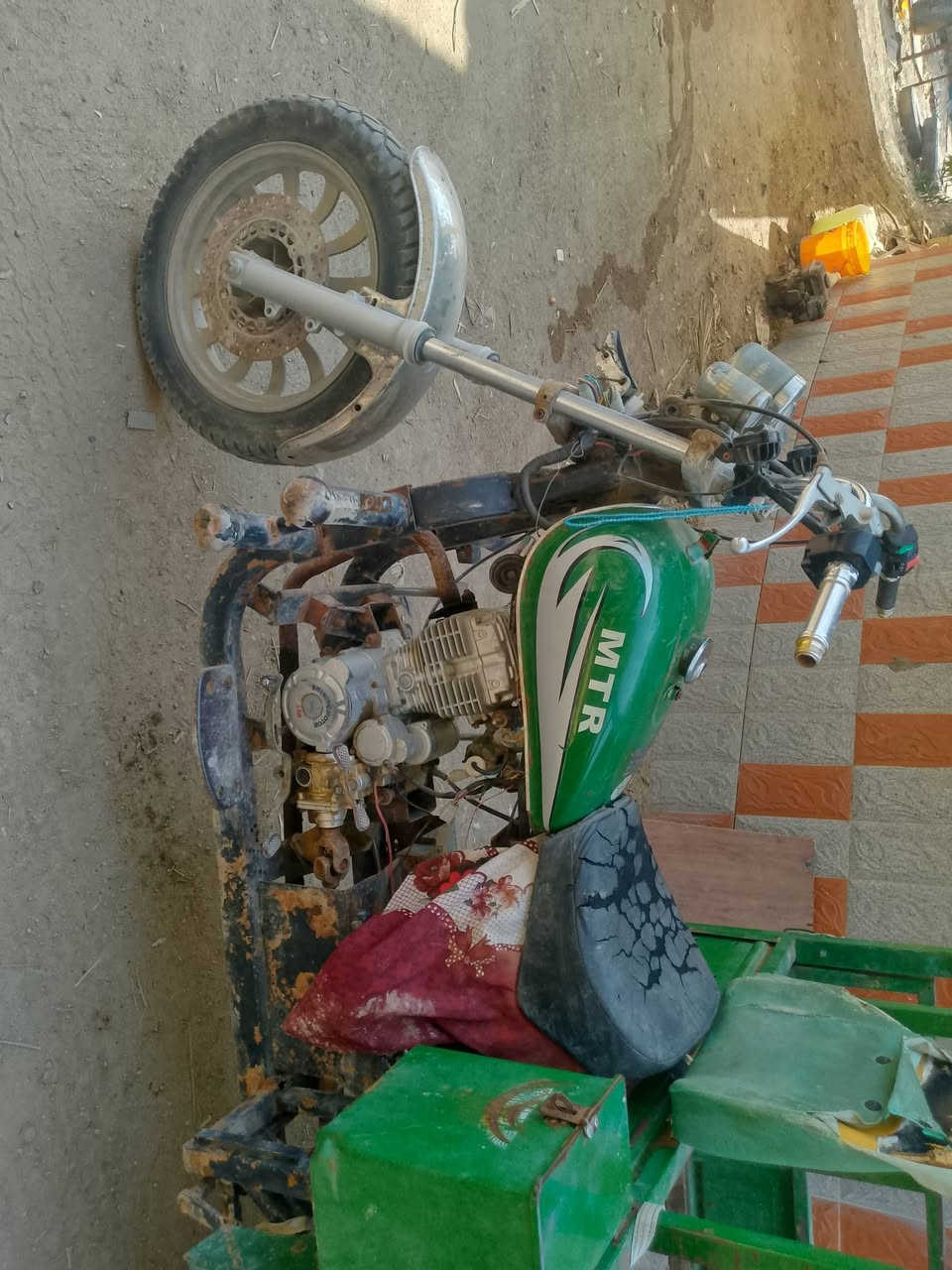 سلام عليكم ستوته ام تي ار  محرك جمره ستوته نضيفه  كلش شوفت عينك بدون غسل الستوته ادوات كهربائيات شغاله لايت هورن سلف  مكاني لهوير السعر 750  اتكفل عشاير *********** بي واتساب
