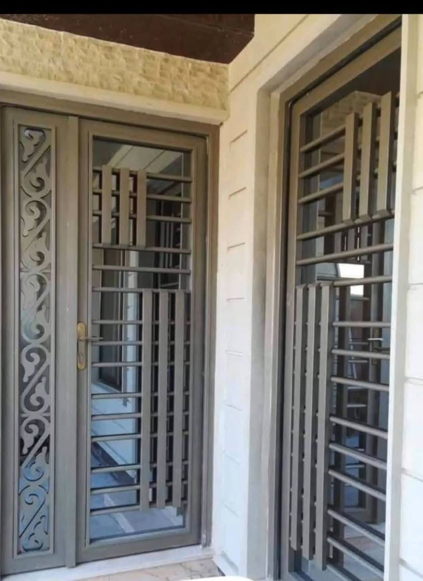 صباغ شبابيك ابواب محجرات شغلي درجه اولى تغليف الحيطان تنضيف درجه اولى انواع الصبغ البويهنشنال سنتال حراري اطلع كافت المحافظة الاتصال ***********
