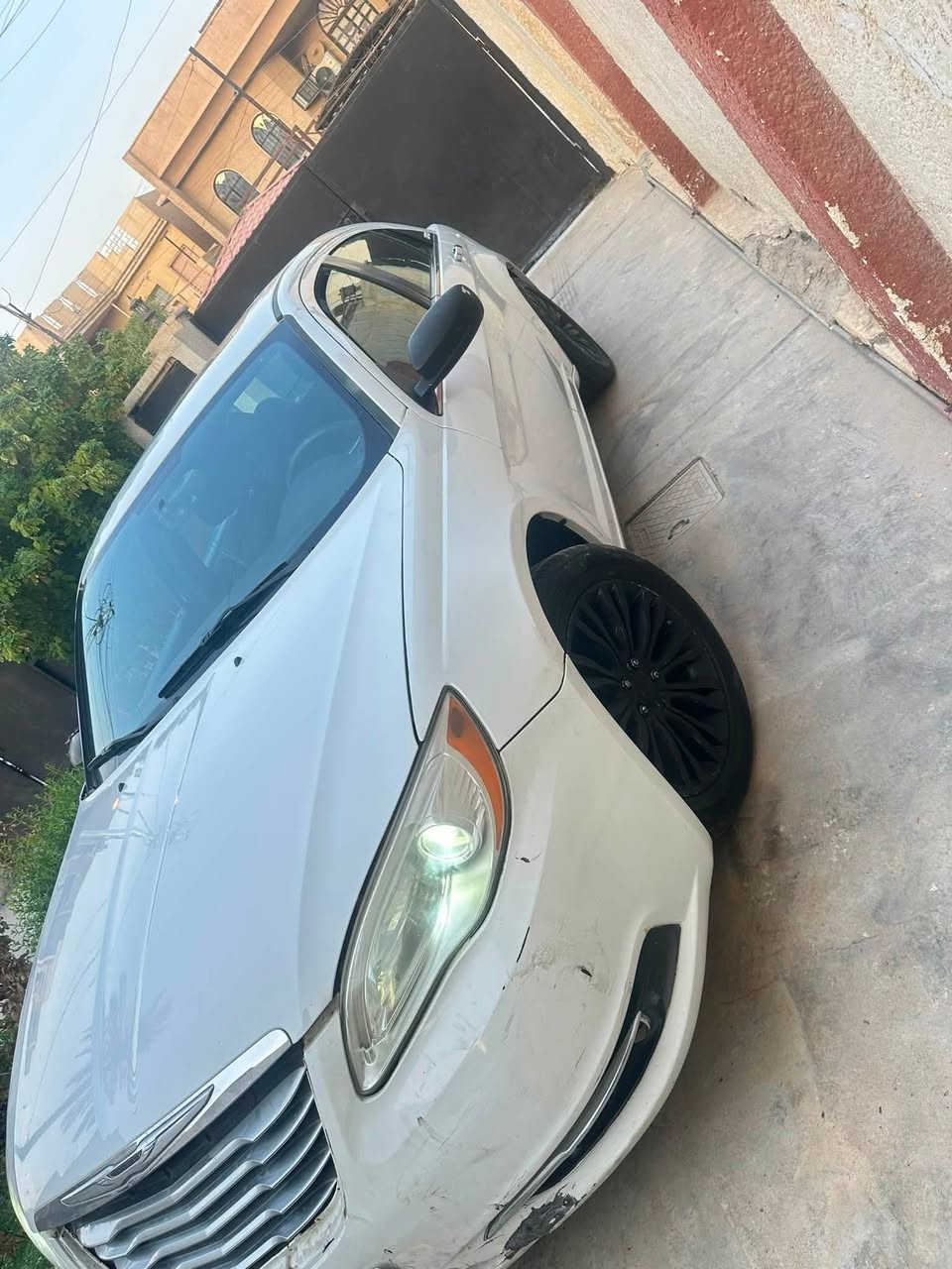 السلام عليكم شباب اقروا المنشور زين وخابروني
كرايسلر c200 sxt 
6 سلندر 
فول مواصفات 
كير 6 نمر 
سياره حادثها موضع بالصوره والسونار 
لا لغد لا شاصي لا ايرباك لا براكيت 
السياره جديده وجاهزه ع اخر حبايه 
صدر امامي خلفي مع دبلات مع درايف شفتات  بالكامل جديد 
اذاين تخم جديد  
سلايت 
تحكم ستيرن 
شاشه فول مواصفات 
مري كهرباء وهيتر 
كشنات كهرباء وتدفئه بالكشنات 
لايتات عدسات زينون عالي ناصي 
منضومه مي بالكامل جديده 
السياره نقصهه جوزه تبريد وغاز غير هذني اني اتحمل مسوؤليته وشريط ستيرن ولو بلك لو مجول علماً السياره صافيه جداً وصاروخ 
رقم انكليزي سنويه لل2027
شرط احولها ماابيع للبياع شراي وممتوازي 

السعر 87$ وبيهه مجال للطيبين 
مكاني بغداد الدوره 
***********
