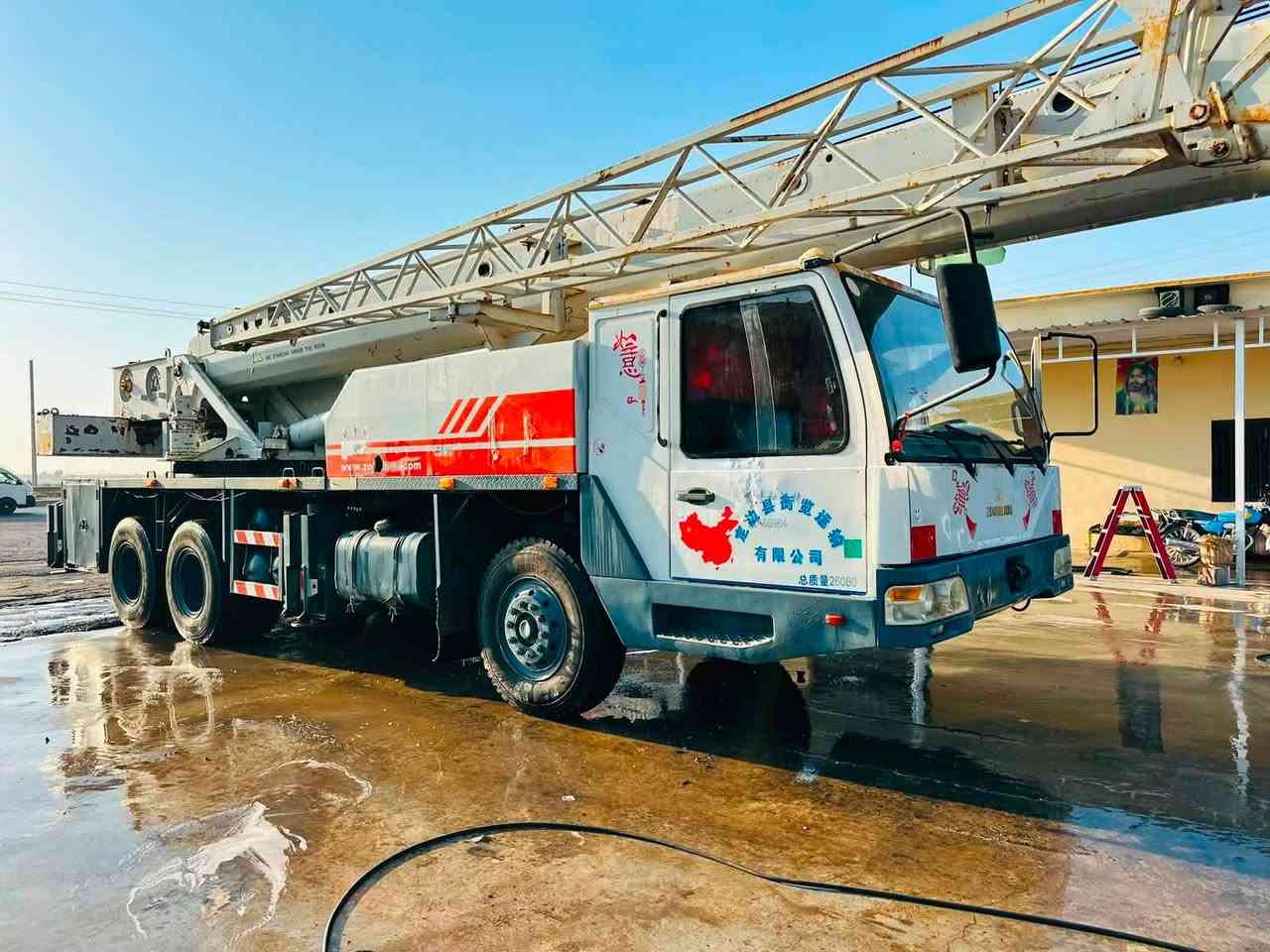 زوم لاين دخول جديد ٢٠ طن يترقم باسم المشتري موديل اصل ٢٠١١
***********
