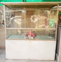 بغداد مدينة الصدر • ٢٢٠سم ارتفاع • ٢م عرض ١م عمق