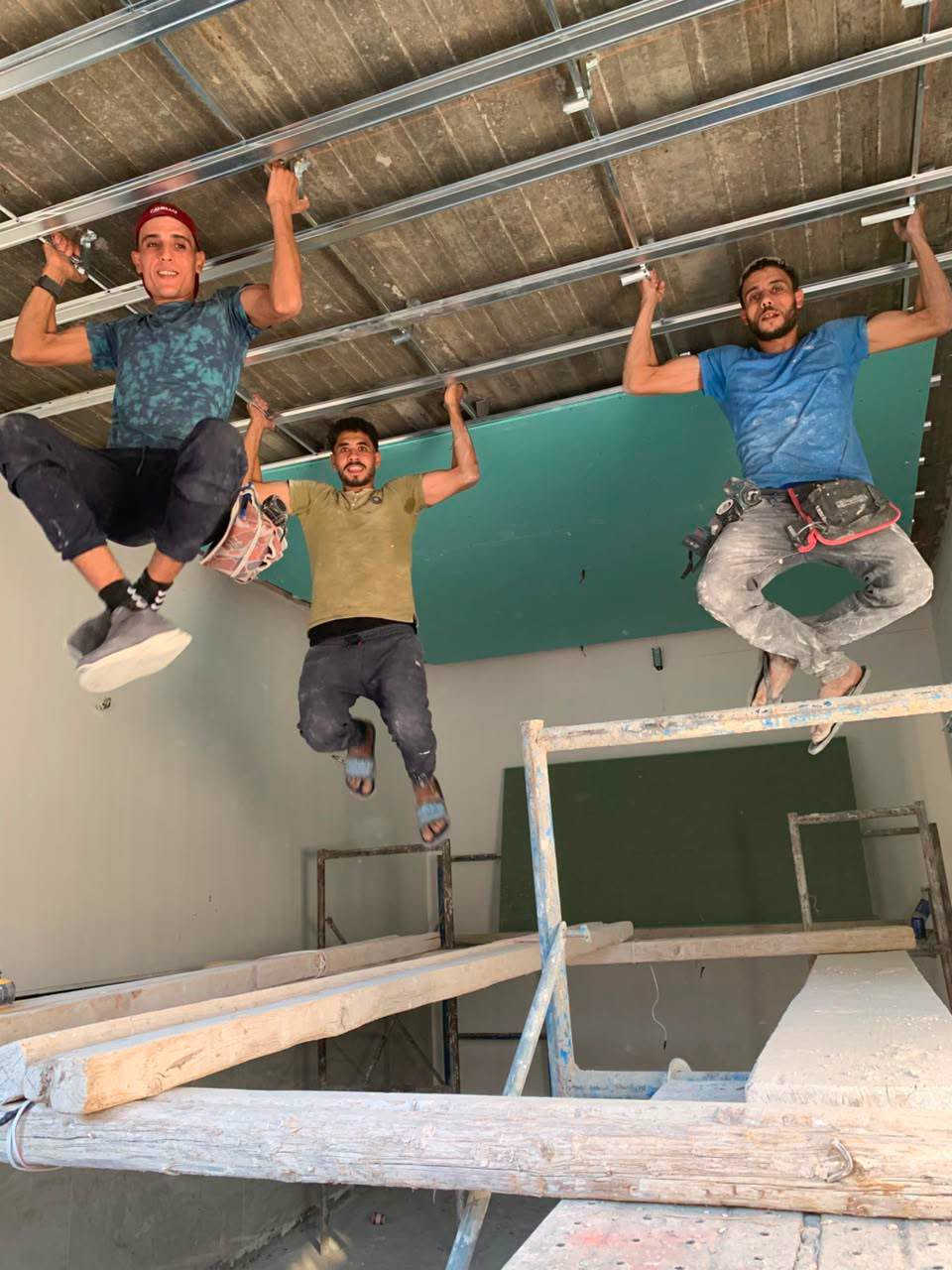 كادر ابو عمر لجميع انواع الجبس بورد وديكورات  واتساب ***********
