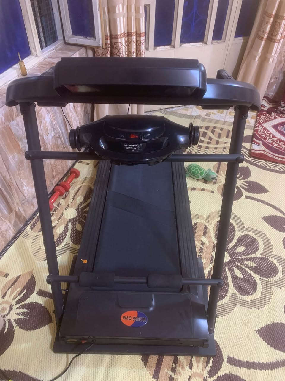 جهاز جري • مستعمل قليل • يتحمل ١٥٠+