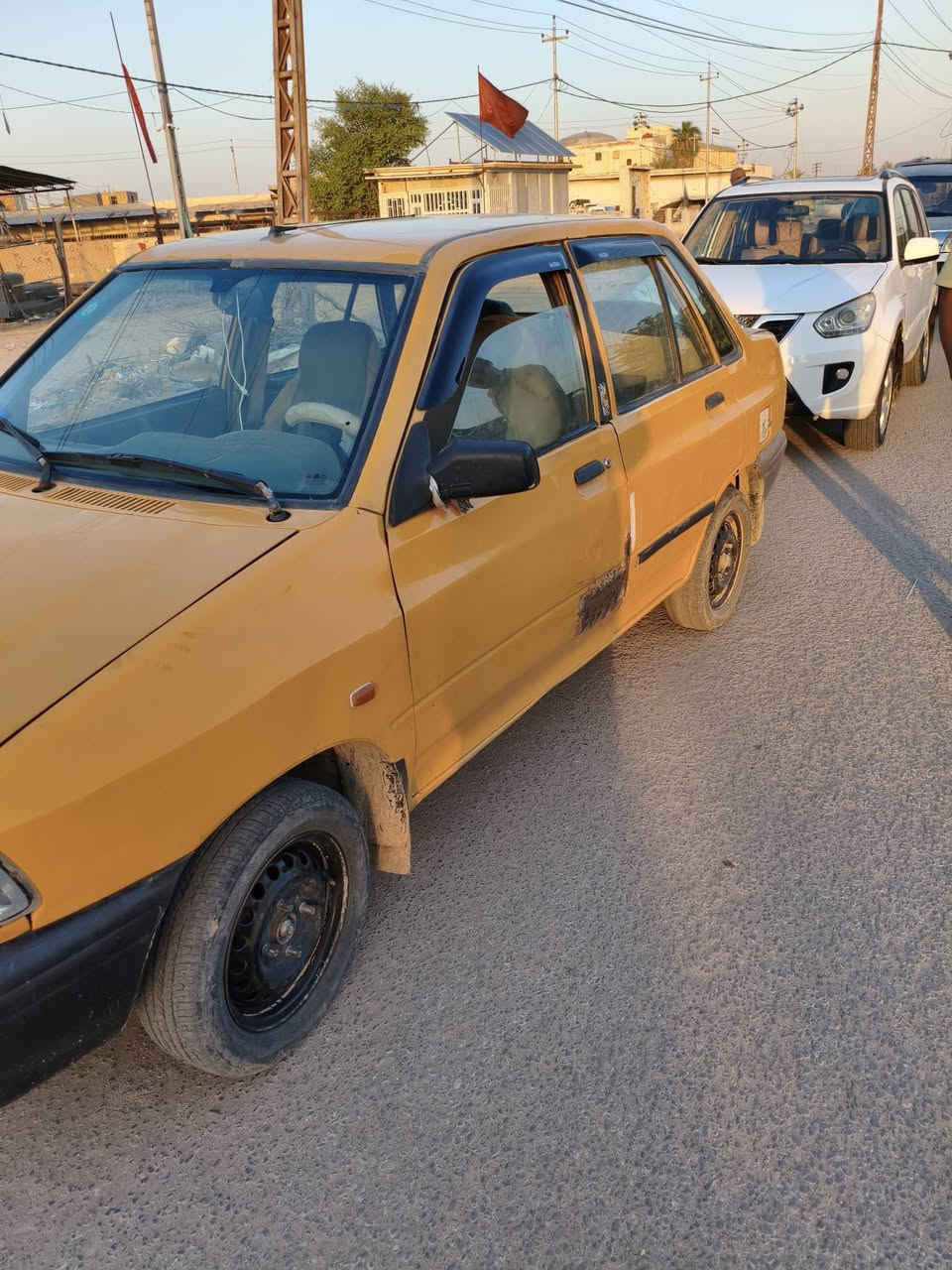 موديل 12رقم بغداد سياره جاهزه بأسمي مكانه ديوانيه مصفره هيئه وغرامات سعر 25وبيه مجال،***********
