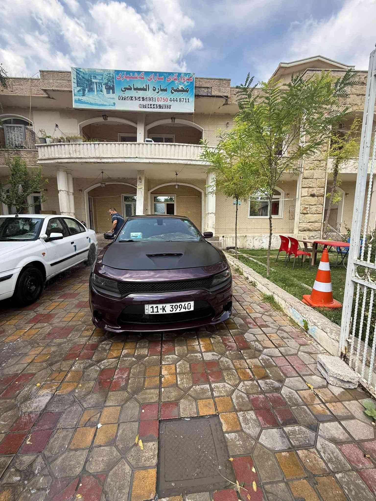 جارجر للبيع موديل 2022 لون مميز رقم بغداد تحويل مباشر السياره جاهزه للاخير حداديه تخم تاير جديد ويلد تو سايز  ادامه كامله للمكينه يم المندلاوي ماشيه 62 امانة الله السياره بلكارتون ماعايزه لو تكول برغي وبيدي مجهزهه  كشن كهرباء انضمة قياده شاشه كاميره حساسات خلفيه لد زرع متغير ع الموبايل منضومة لايت حادثهه جاملغ والبنيد محدث عليه كت كامل srt وعليه برمجه بانزين عادي السعر 213 وبيهه مجال مكاني كربلاء  بلعافيه ع الياخذهه الله شاهد متعوب عليهه حييل ومااعتقد اكو موديلهه بهذا السعر السونار مرفق بلمنشور  ***********9  علي ابو عبدالله

نص مكتوب في الصور:
- @04c20
- o4c20