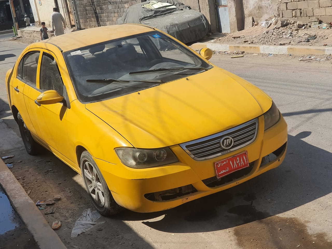 اسلام عليكم ليفان ٢٠١١ للبيع ما مسجله هياء اصوليه لسعر ١٣ عنوان بغداد رقم ***********
