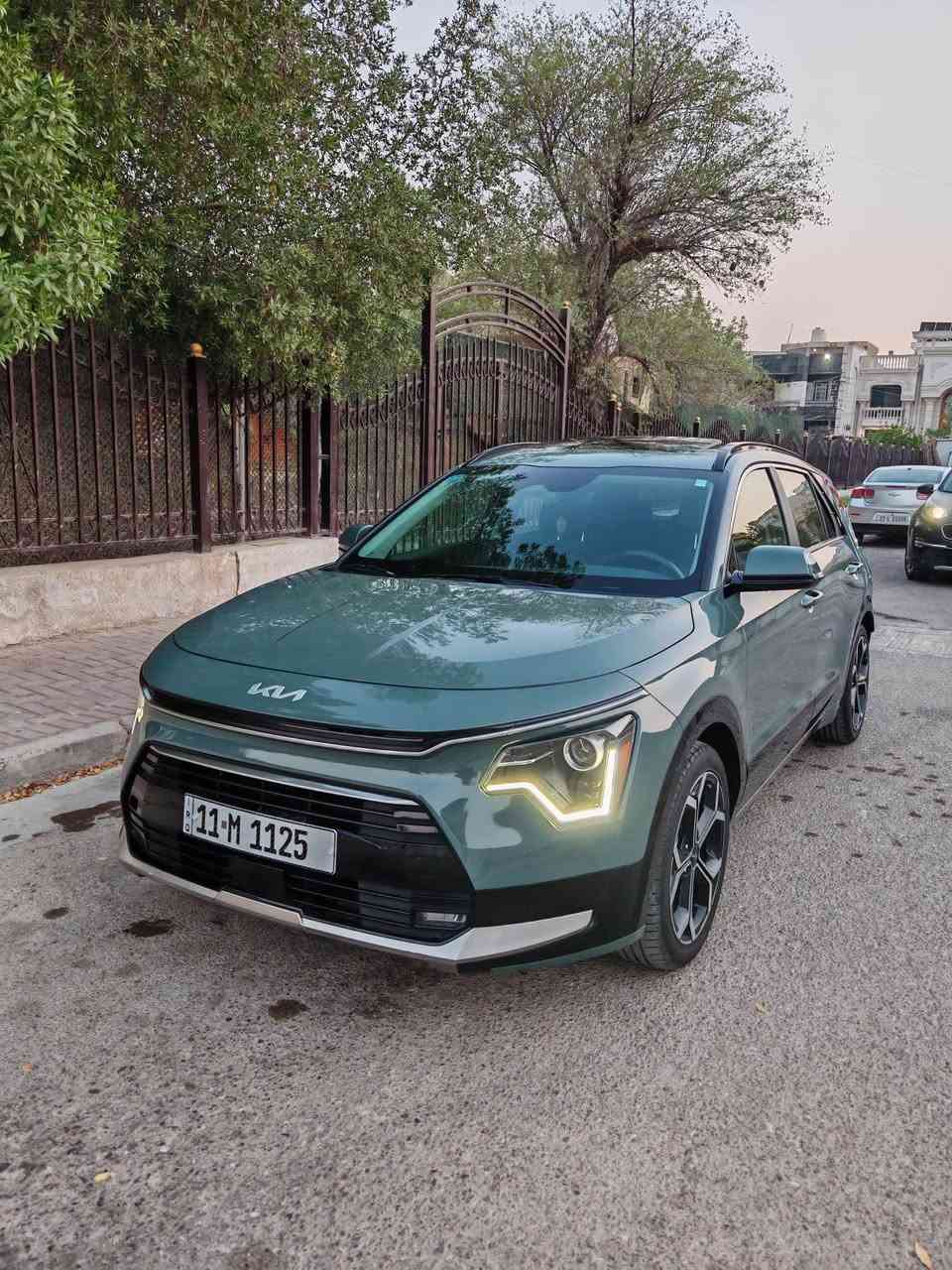 🔥 للبيع كيا نيرو هايبرد 2024 – فول مواصفات 🔥

🚘 Kia Niro Hybrid 2024
📍 وارد أمريكي
📊 ماشية 26,000 ميل فقط
🇮🇶 دخلت العراق ماشية 21,000 ميل، يعني استخدام داخل العراق فقط 5,000 ميل!

✨ السيارة فول مواصفات :
• فتحة سقف
• كشنات جلد
• سايد بريك كهربائي
• اوتو هولد
• رادارات
• نقاط عمياء
• شاشة كبيرة
• بصمة وتشغيل ذكي
• تبريد قطعتين
• عدة مودات للقيادة
• وغيرها من المواصفات

✅ السيارة نظيفة جداً وجديدة كلش
✅ بدون أي نقص أو قطرة
✅ الحادث بسيط جداً ومبين بالصور
✅ الأيرباكات سليمة ولم تفتح
✅ جاهزة للاستخدام ولا تحتاج أي مصروف

💰 السعر: 140 ورقة – وقابل للتفاوض للجادين

📞 للاستفسار: ***********
📍 مكان السيارة: بغداد – الكرادة

🔥 سيارة هايبرد اقتصادية، موديل حديث، ممشى قليل داخل العراق، وفول مواصفات. فرصة للجادين. بغداد, العراق
