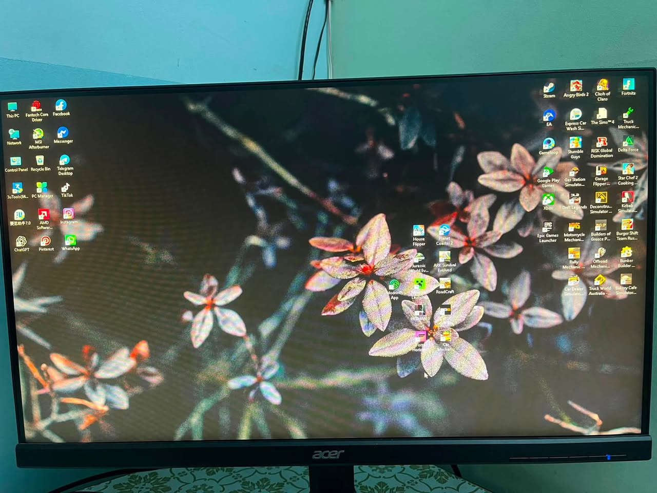 CPU:- i5-8400       2.80Hz  المعالج
GPU:- RX 580 2048SP 8GB VRAM الكرت 
MB:- ASRock B365M-HDV لوحة الام 
RAM:- Lexar 2*8 16GB ddr4  3200 الرمات 
Storage1:- SSD 128 للنظام
Storage2:- HDD 4TB للتخزين الكامل 
PS:- Rocket 500w البور سبلاي 
الكيس من فانتم مناسب جداً وصغير وتهوية ممتازة 
الملحقات 
شاشة العاب من acer موصفاتها Full HD 165 hz زمن الاستجابة 0.5 حجم 27 انج جداً جداً مناسبة للتجميعة وقوية والوانها تخبل 
تجميعة كاملة من شركة Meetion 
كيبور جدا مناسب للعاب وكيمنك حجم كامل 100% 
ماوس Dpi عااي كلش + دكم اضافية تخصيص حر 
سماعة كيمنك مريحة جدا وصوت عالي واضح 

التجميعة ما ناقصها اي شيء كبل شغل والعب منصب عليها وندوز 11 مفعل دائمي وكل الالعاب تشغلها الحاسبة بفريمات معقولة ومناسبة جدا وحرارتها جدا زينة وما مبدل بيهة اي شيء كلها على ايدي 
سعرها 550 الف وبية مجال راسلني على الرقم وتدلل 
***********
