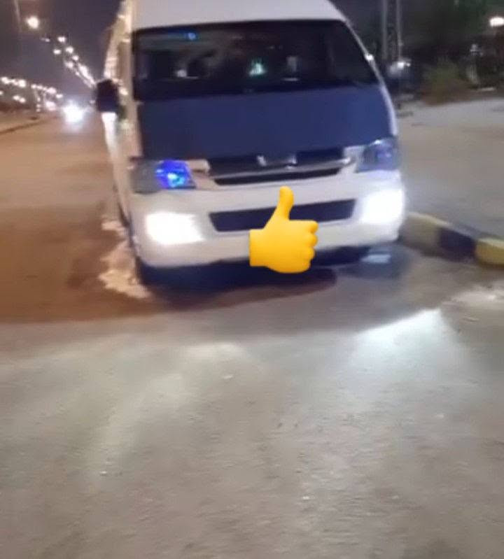٢٠١٢ • جنب عالي • هيئه مصفره
