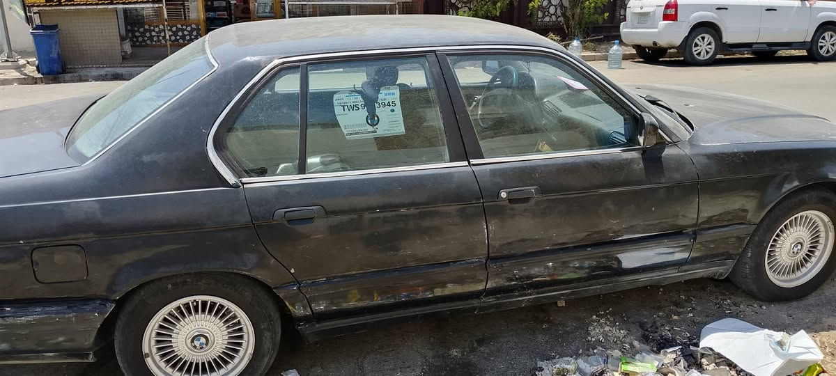للبيع مستعجل . BMW 735  محرك 6 سلندر بيها خربطه ما تلزم اسلولي . مشروع وطني. رقم بغداد الماني .بيها نواقص . يرادلها ترتيب . سعرها 34 وبيها مجال .. مكاني بغداد- البياع . ***********
