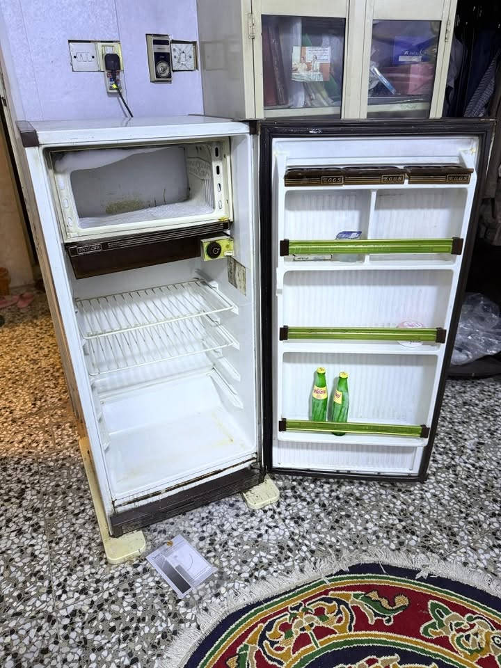 سلام عليكم ثلاجه عشتار للبيع نضيفه جدآ تجميدهه ممتاز المكان بغداد السعر 85000 المكان بغداد للاستفسار الاتصال على الرقم ***********
