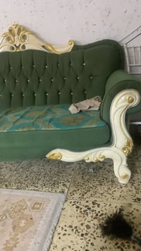 تخم 10 مقعدبالدورة.   السعر500 الف07875690570 واتساب