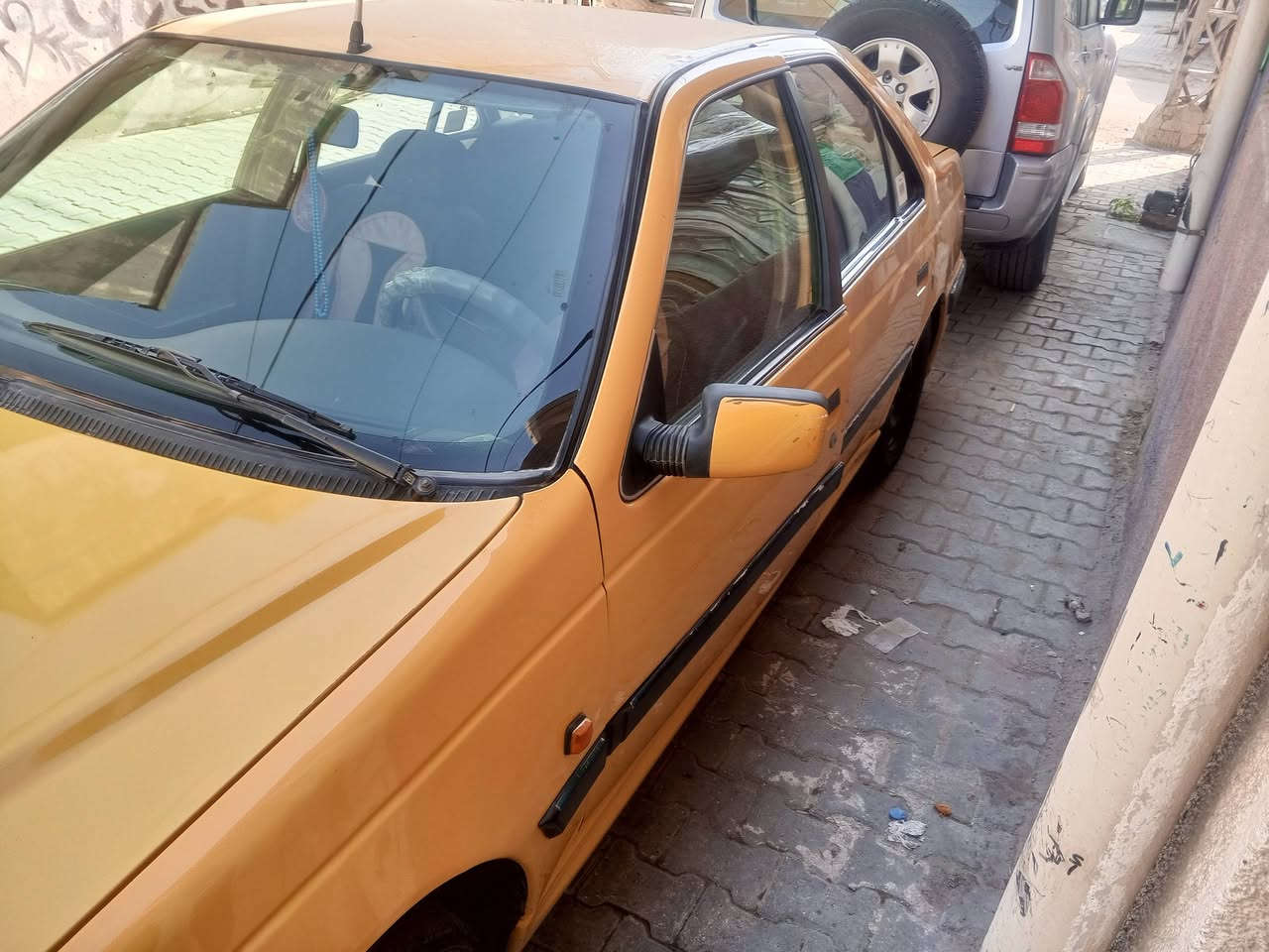 سلام عليكم بيجو لبيع 2015 بيه ضربه بل بجم وصبغ بل جاملغ خلفي وعنوانيي بغداد وسعر 35رقم ***********
