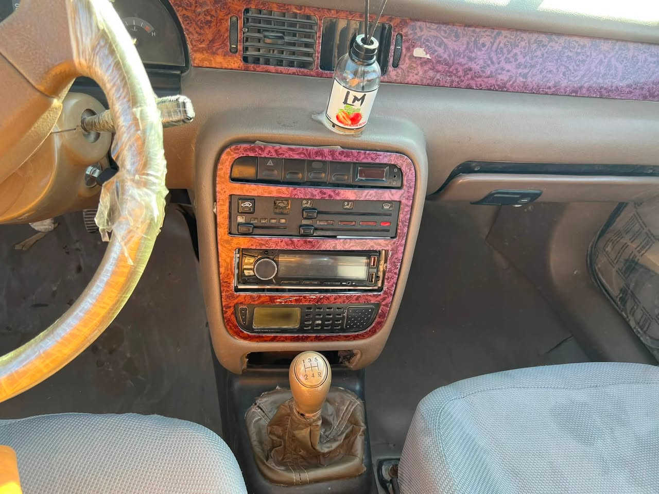 سمنت 2010 للبيع 🚗
أبيض، خصوصي، رقم قادسية.
السيارة جاهزة وحلوة، وبطارية جديدة وتايرات جديدة.
الكهربائيات كلها شغالة، وشرط الفحص.

بيها اخياسات املكطة على إيدي، ونصبتها حلوة.
السنوية ساقطة صارلها 3 أشهر.

💰 السعر: 26وقابل. وبي مجال

للاستفسار والتواصل، ***********
