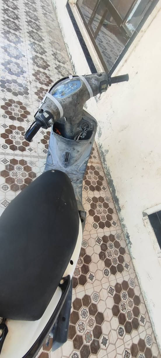***********
سلام عليكم دراجه ماكس منقولي دراجه بلاديه بس يرادله درتيبات من بره نكره سلف سعر 450 بغداد ابو غريب
