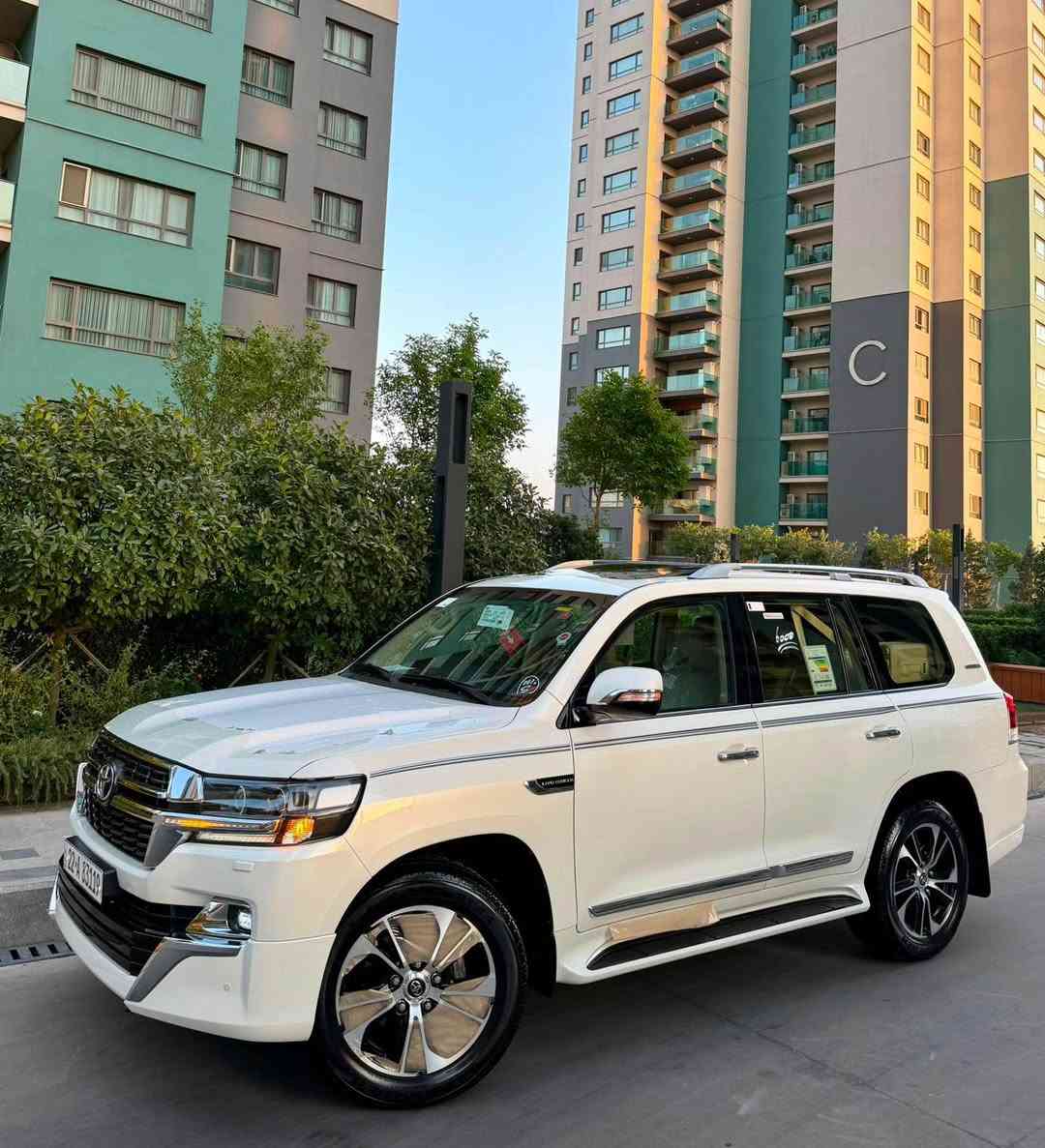 Land cruiser GXR 2021 V8 37,000km
 ‏Grand turing
لاندكروزر 2021  GXR
‏‎ملاحظە : الاخوان رجائن بس بیع نقد بدون مراوس🫡

ماشاالله سياره كارتونيه لوك لوك شرط
سياره زيرو شريكه ساز باب اولا (بريمي)
سياره زيرو شريكه تويتا عيراق ساز 
سياره مواصفات (بريمي ) درجه اولا 

شرط الفحص كفاله عامة من جميع النواحي لا شخط لا رصعه لا رمل لا بارد لا صبغ ابد جديده حيل الي يدور جديد ومناسب 

أخت زيرو بل كارتون كل عيراق نفص ماكو
‏‎لاندکروزر 2021 _ ساز باب اولا
‏‎💎محرک 8 سلندر (4,600)
‏‎⌛️ماشي 37,000 ألف كيلو شرط
‏‎💎   +سماعة بيلادي +فرشات بيلادي مجوود + داخل بيجي + غراضات كل موجود

‏‎💎 مكفولة كفالة عامة من الدعامية إلى الدعامية _ سياره كارتون لوك جديد 📦
‏‎ 💎 بدون صبخ .بدون بارد  ،بدون رصعات ،بدون حتى شخط . حتا رمل مابيها
‏‎دعاميات هم بدون صبغ ،رمل مابي ،لحية بدون صبخ ..بقية كلها بشرط

‏‎🧬فول فول مواصفات
‏‎شاشة كبير لمس كاميرا حاسة رادارات
‏‎كاميرات 3 شاشات سيلاد فتحة سقف 
‏‎كشن جلد كشن كاراباي شحن موبایل  8 اريباك تبريد مركزية
‏‎بصمة تشغيل عن بعد باب جاك سلاجة ليد زينون 
‏‎تحكمات ستيرن دبل فوليوم فورويل هوك
‏‎سيارة بها 2 بصمة من شركة جديد جدأ 
‏‎سيـارة عل نظافتها احسبها صفر زيرو

💎 تخم تاير دنلوب الاصلي

‏‎ 💎محرك كير بشرط مامفتوح
‏‎سيارة حيل نظيفة كلشي عل بلاد لوك
‏‎سنوية زنكة كلشي جديد  
‏‎باسمي السنوية بشرط تحويل و خرامة 
‏‎سيارة مابيـها دينار مصرف كامل من كل نواحي

‏‎♻️نفسي يوم /تحويل و وكالة حاظر رقم سلیمانیە
‏‎📍مكانك /داخل سليماني

‏‎☎️موبايل / ***********
💵سعر / 573$ ورقه السليمانية, العراق
