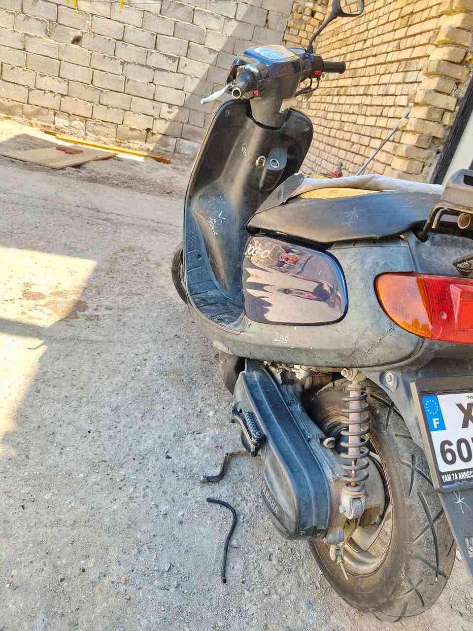 السلام عليكم منغولي للبيع الدراجه نضيفه شرط مامفتوحه عدادات بانزين سرعه شغالات كهربائيات كامله  وصلها مال الحاويه وياها وكتاب وياها من اليابان شرط شلعه معدل مكينه ناعمه  بيها صوت بالبولبرن مال الگير فقط 
السعر(550)وبيها مجال
مكاني الناصرية مركز 
الرقم***********واتساب
