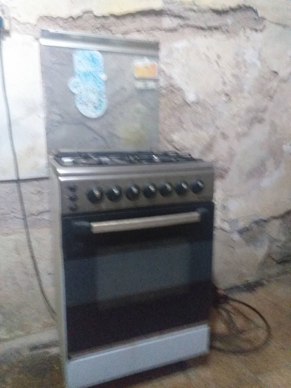منرخصت المسئول فلترتصفيه ماء حار بارد. كاونتر٣قطع  .طباخ مصري . البكان جسر ديالى مستعجل  ***********
