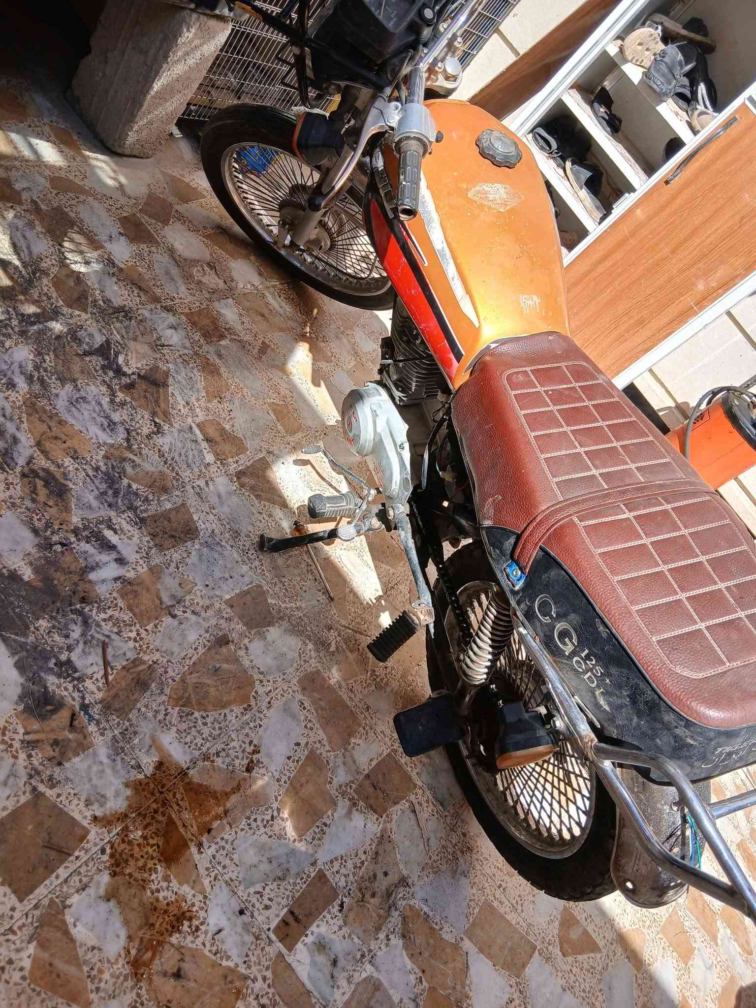 عندك ماطور للبيع بارت خمس 99999محرك مبدل ولفات فقط ماطور نظيف سعر 325وبي مجال مكان موصلجانب ايمن 《***********》《***********》

