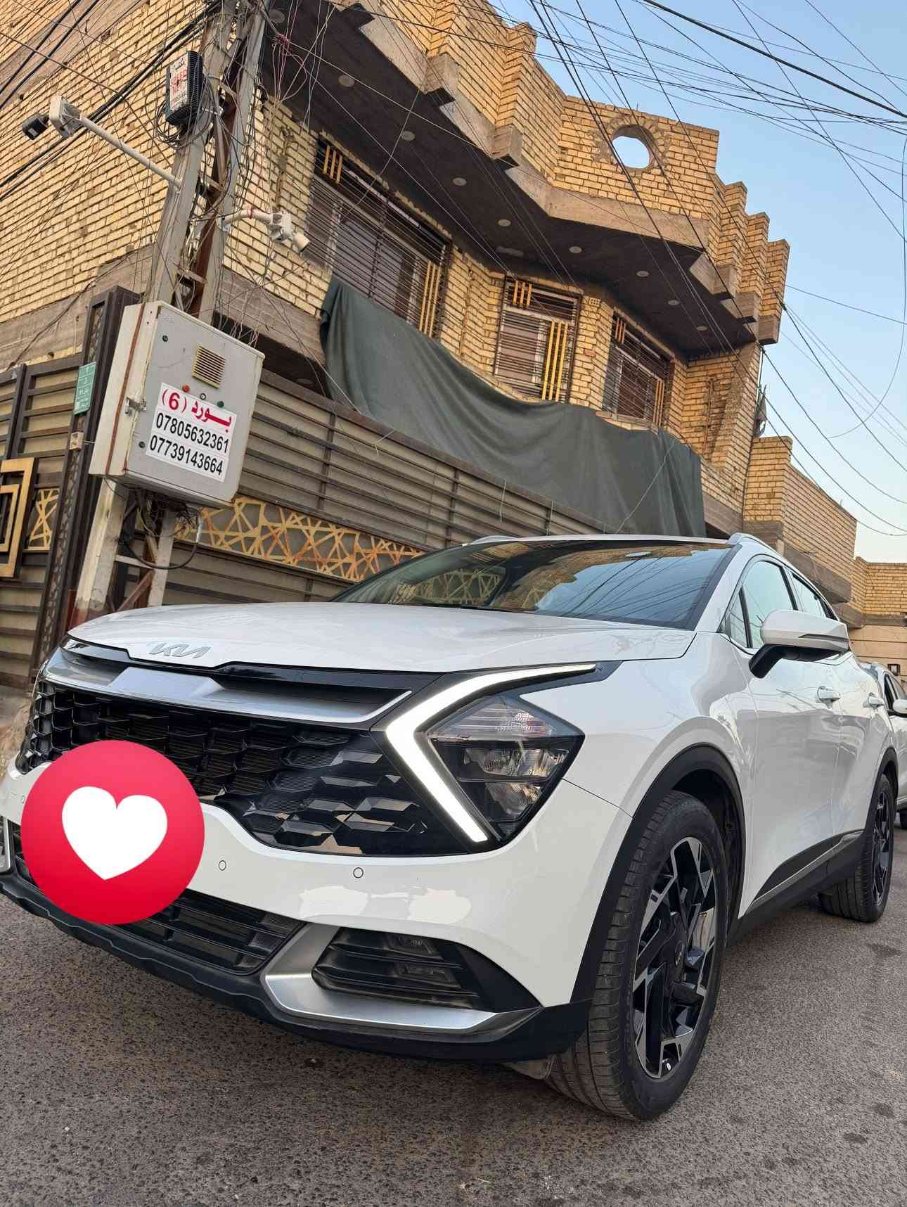 سلام عليكم سبورتج موديل 2023 خليجي مكينه 2000 دوش السياره جديده كلش السياره استعمال قليل ماشيه 16 الف فقط يعني مماشيه مواصفات تبريد قطعتين بصمه تشغيل عن بعد مري شفط اشاير بالمري رادار ترحيب مثبت سرعه وباقي المواصفات السياره كفاله عامه حتا دعاميات مالته بلاديه بيه فقط بارد كد شبر بالجاملغ الخلفي فقط مكاني بغداد السعر 206 وهذا رقمي ***********
