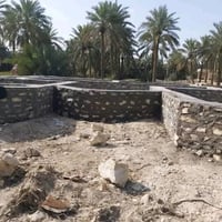 يعلن مكتبنا عن بناء حجر كرسته وعمل اسيجه بيوت تطبيك ممرات لاستفسار لات...