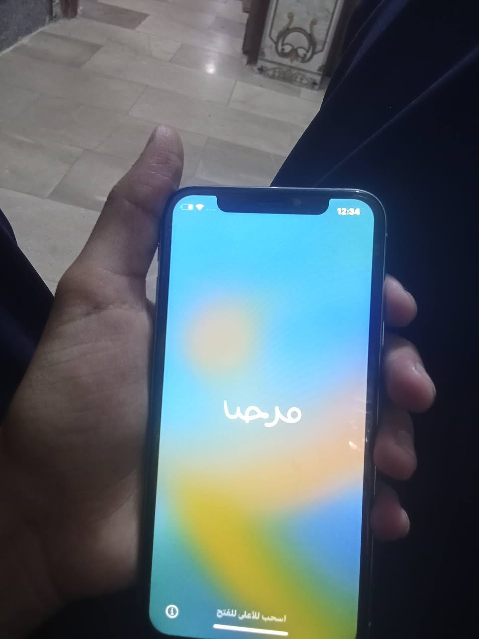 ايفون اكس الجهاز نضيف الجهاز فقط مقيد الجهاز لا تخطي ولا اي شي اقسم بذات الله البطارية١٠٠ ذاكرة ٢٥٦ بغداد البلديات شارع مدارس تغلب ***********
