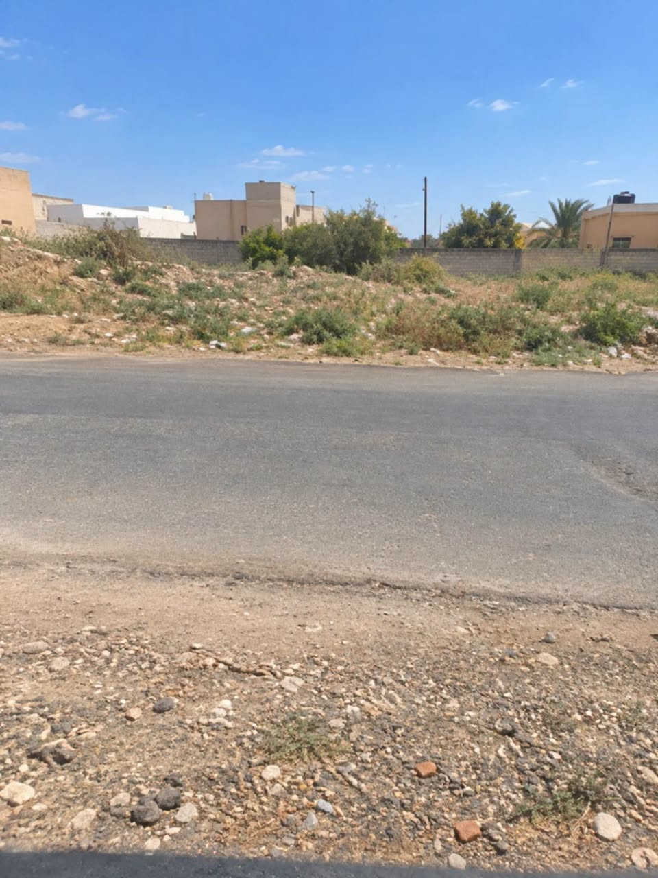 قطعة ارض للبيع زراعي سند مساحة 130متر 6500×20بغداد التاجي ام العظام عماد رحيمه مقابيل الاروائي النظيف ركن كافة الخدمات موجوده تم الرد خاص ***********
