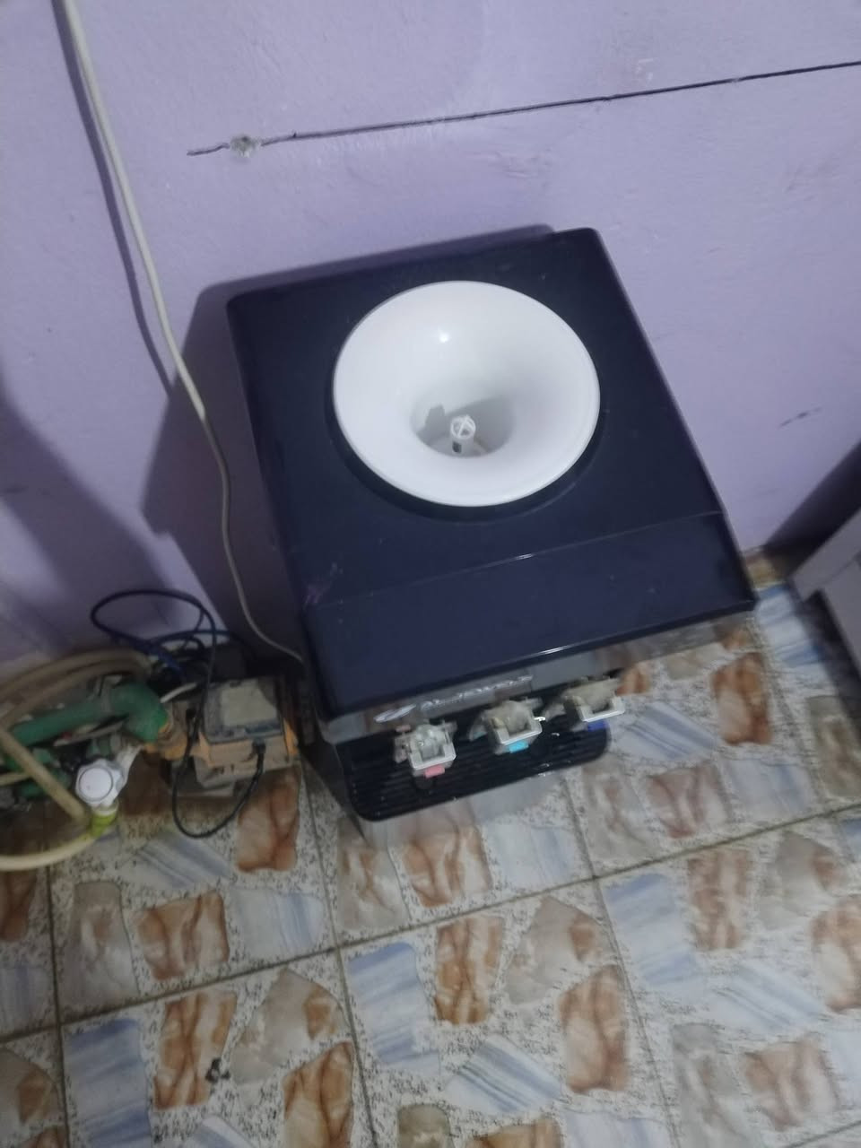 براد مستخدم اقل شهر اخو الجديد
السعر ٧٥ الف

مجمع علي الدبي العزيزية الجمعية الثانية منطقة ل١٥٠ مجاور مدرسة شرف الدين *********** واتساب
