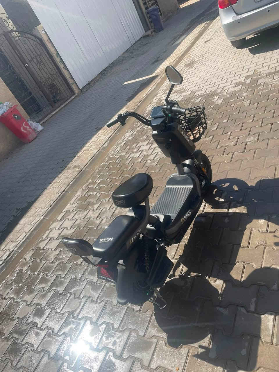 سلام عليكم دراجه للبيع شحن موديل 25 مناقصه اي شي جاهزه على آخر حبايه تايرات جدد ويل جديد شاشه تاب تحدد العطلات بلً شاشه تمشي أربعين كلث نمر بصمه تشغيل عن بعد سويج الدراجه بيه نضام البي وبس السعر 220 وبيه مجال ها الدراجه حجم 14 اتصل *********** فقط واتساب
