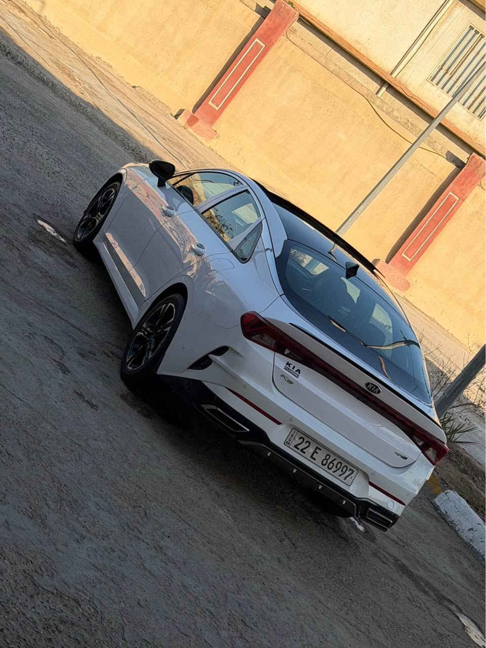 سلام عليكم كي فايف  موديل 2021  وارد أمريكي حادثهه مال أمريكا نص البونيد والباقي أي شي ما بيهه 
بيهه مكانين بارد بسيطات صغار سياره فوووووووول مواصفات للاخير  كلش للبيع وللمراوس سياره رقم أربيل تحويل وكاله وشركة مضبوطة ١٠٠%
سعر 160 اني مكلف بلنشر هاذ رقم الهاتف *********** البصرة, العراق
