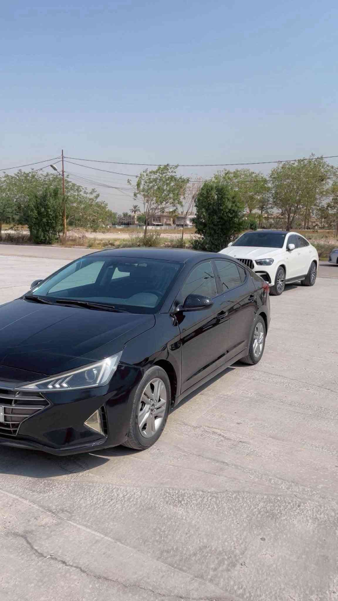 السلام عليكم للبيع النترا موديل 2020 امريكي رقم بغداد ماشيه 97 الف السياره جديده ومابيهه اي نقص بيهه مبدله قطعه وحده فقط بنيد ومبدل بلادي وبيهه مكان صغير بارد وباقي السياره مكفوله كفاله من كير من محرك من صدر رقم بغداد باسمي تحويل ثاني يوم مكاني بغداد حي الجهاد السعر 12 الف دولار وبيهه مجال بسيط الاستفسار على الرقم ***********
