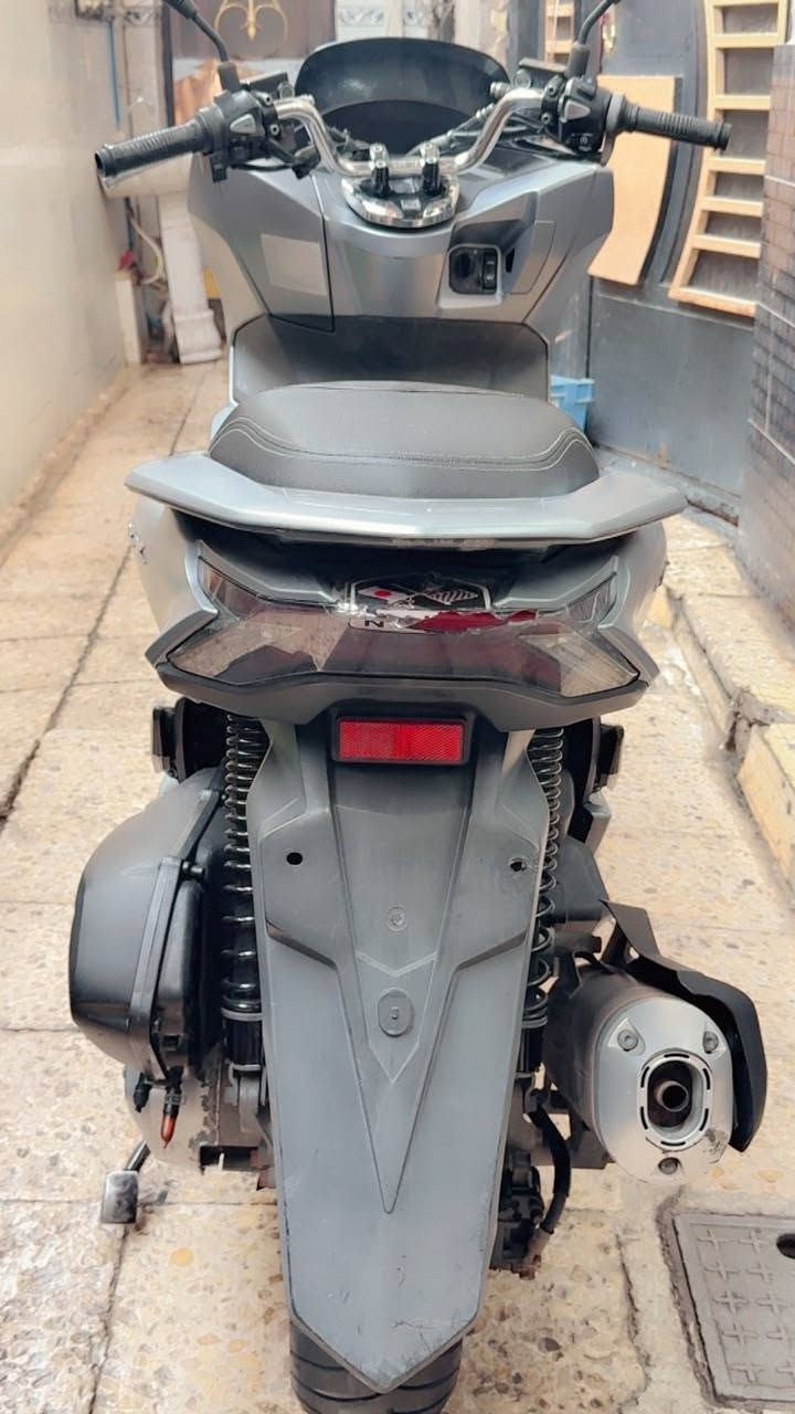 السلام عليكم من رخصة الادمن دراجه pcx الجيل الرابع الدارجه مفوله ومكفوله كفاله عامه مابيه اي نقص وهاي كدام عينك السعر مليونين و 650 العنوان بغداد الشعله للإستفسار الاتصال برقم *********** بي واتساب
